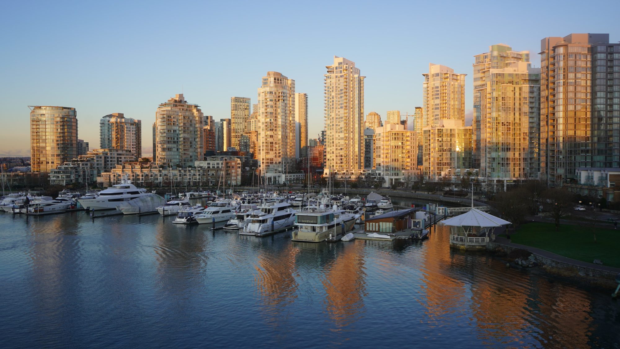 Yaletown towers morning