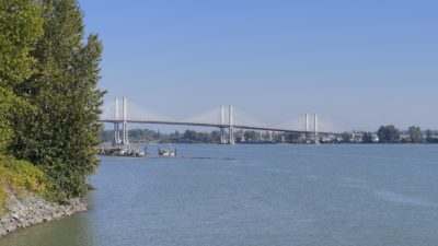 A view of the Golden Ears Bridge